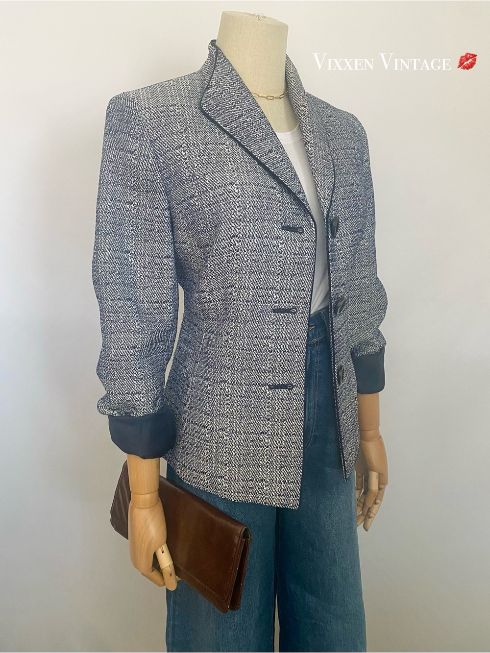 JONES STUDIO SINGLE BREASTED TWEED BLAZER IN NAVY